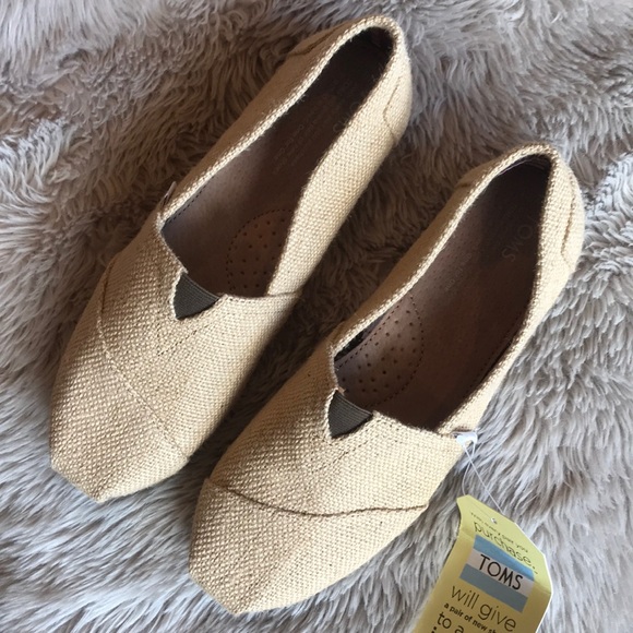Toms Shoes - TOMs